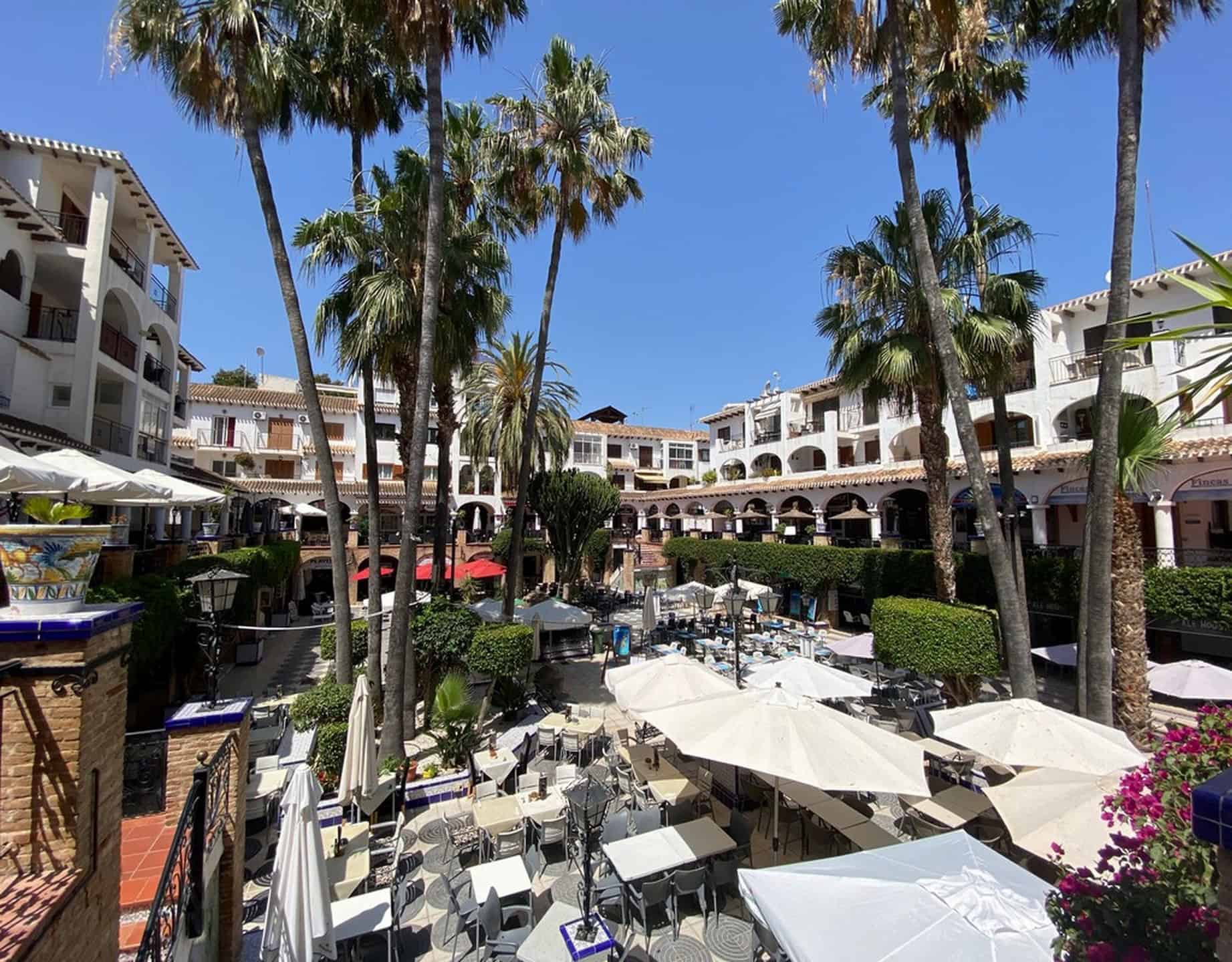 a-guide-to-villamartin-golf-resort-movehappy